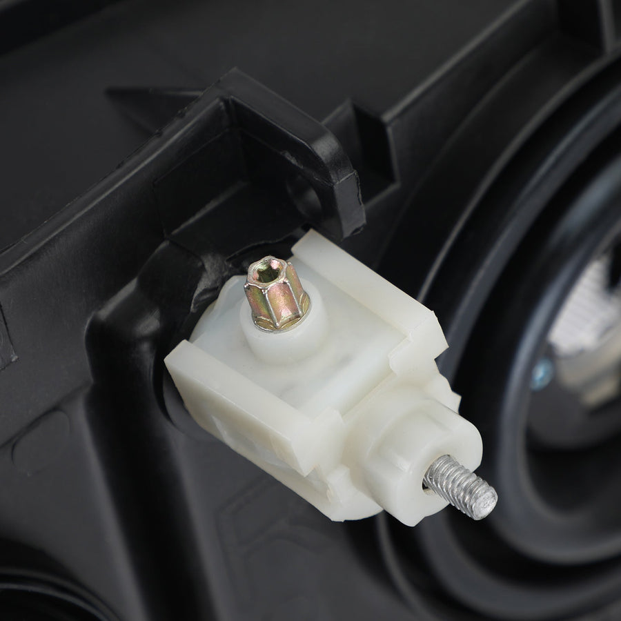 03-06 Silverado 1500/3500/1500 HD/500 HD Black Housing Clear Side Headlights/Lamp Assembly 10396913 15199557 2503224 Generic U.S. Part One