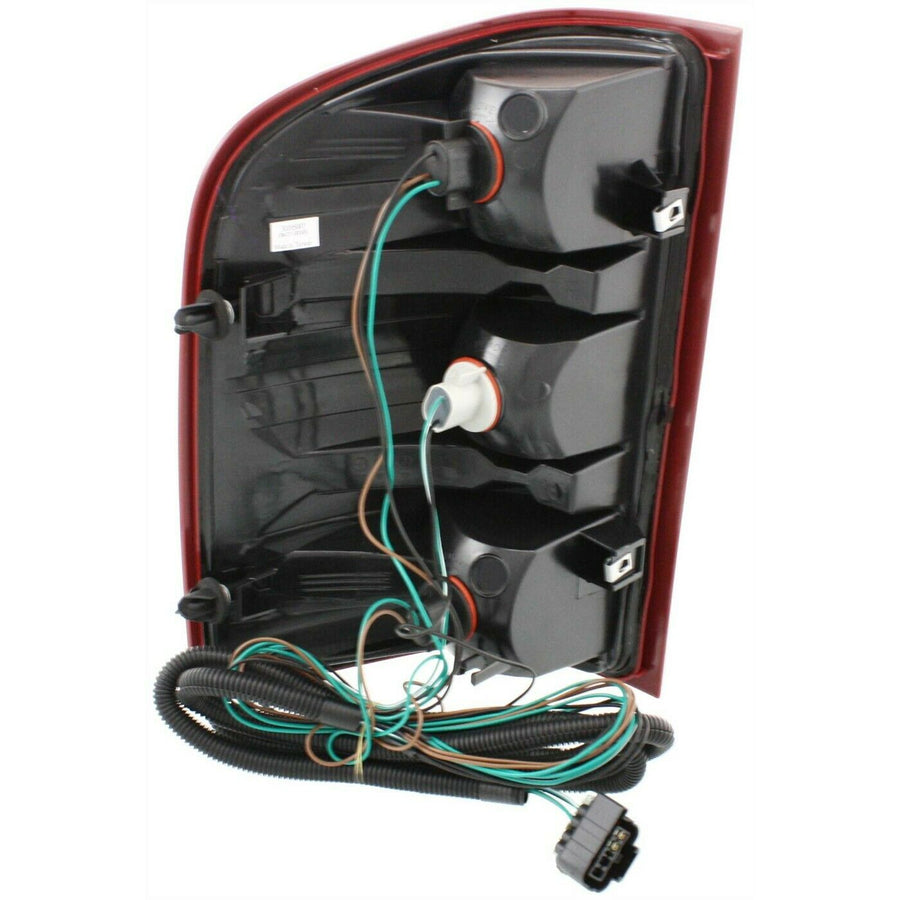 Tail Light for 2007-2013 Chevrolet Silverado 1500 and 2007-2010 Silverado 2500 HD RH U.S. Part One